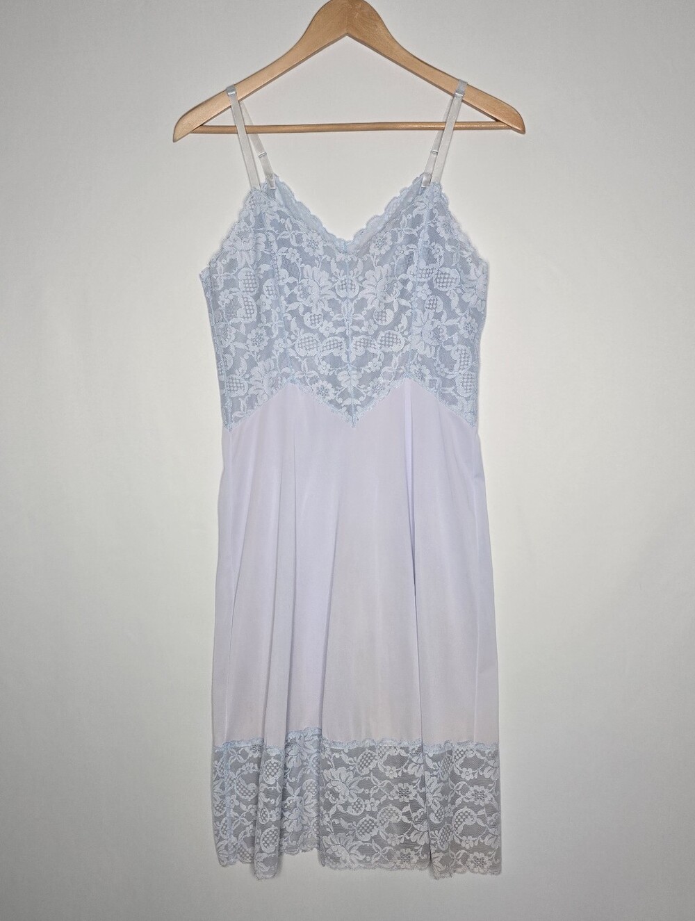 Vintage Vanity Fair Light Blue Floral Lace Accent Slip